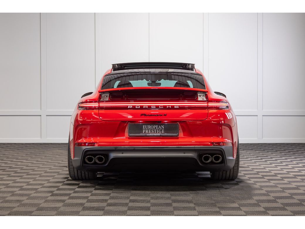 2025 Porsche Panamera