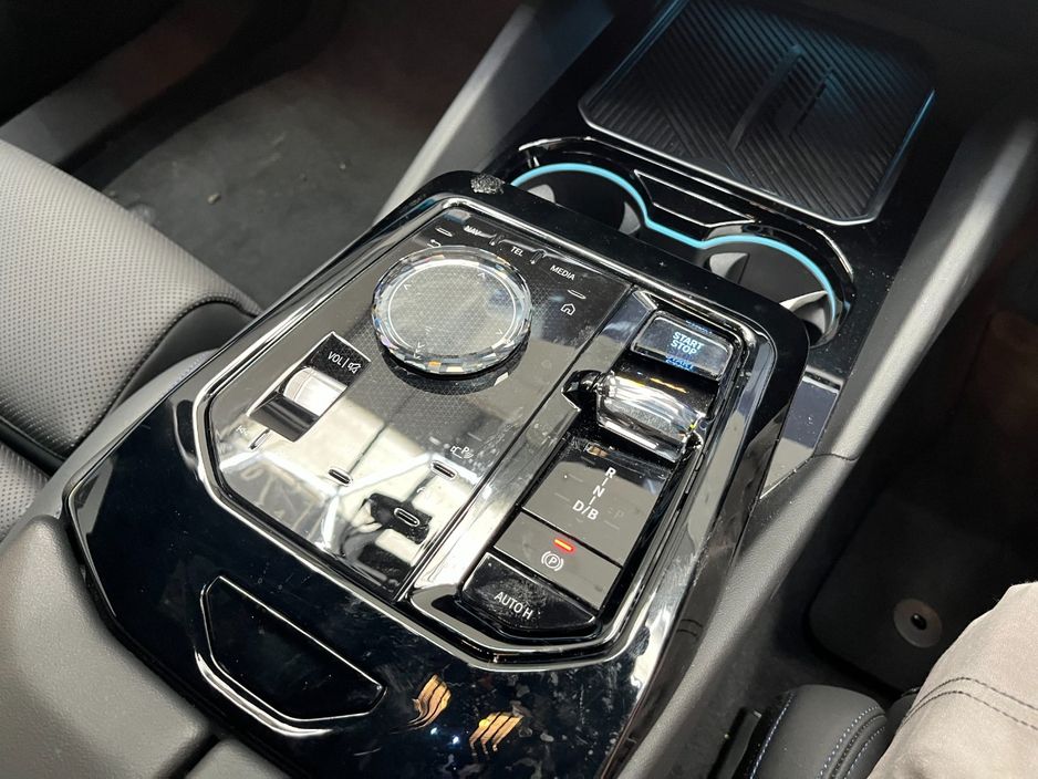 2023 BMW i5