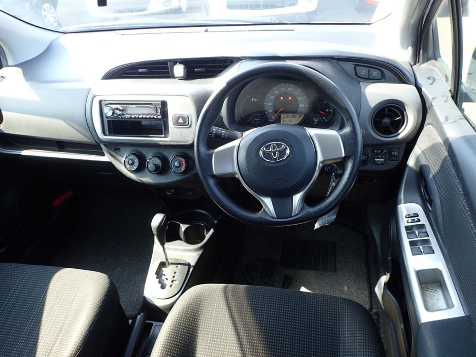 2016 Toyota Vitz
