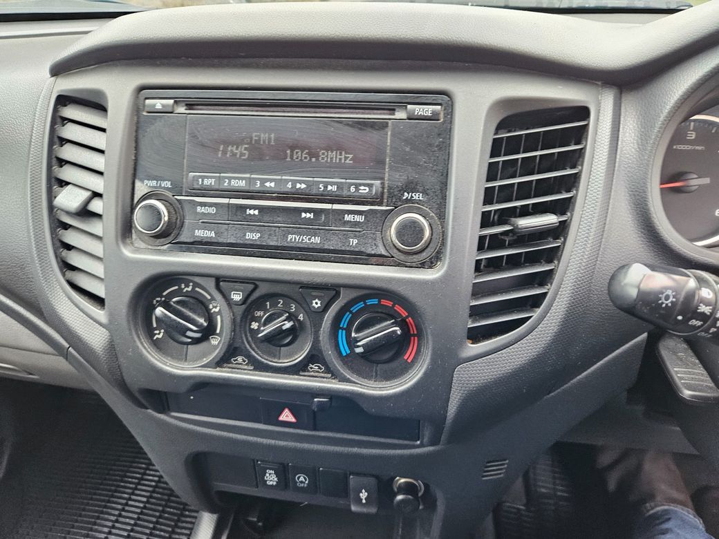 2017 Mitsubishi L200