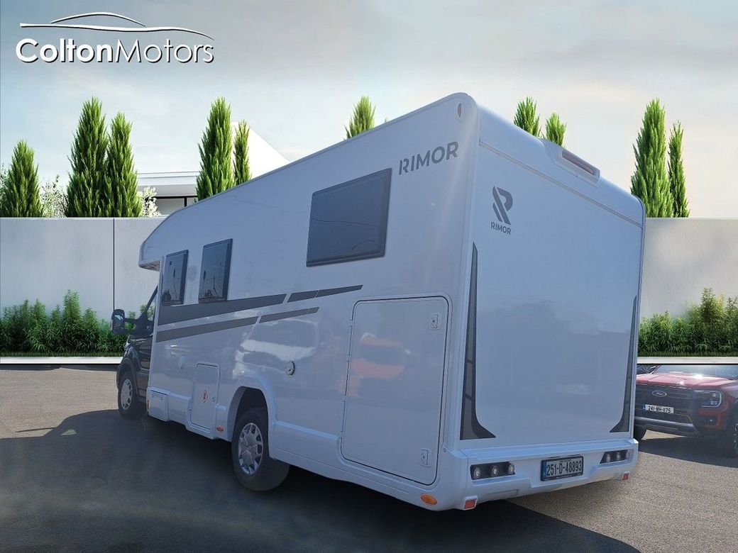 2025 Ford Transit