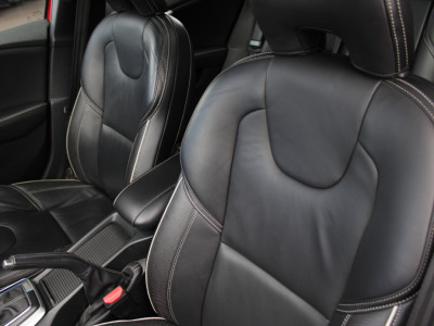 2016 Volvo V40