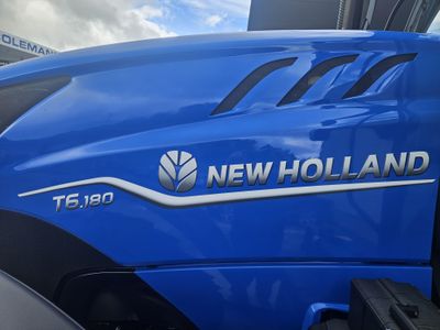 2025 New Holland T6.180