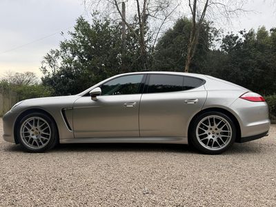 2012 Porsche Panamera