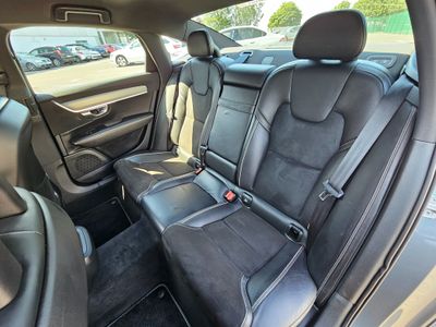 2017 Volvo S90