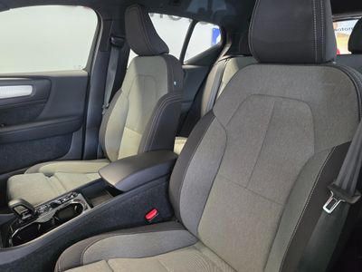 2022 Volvo XC40