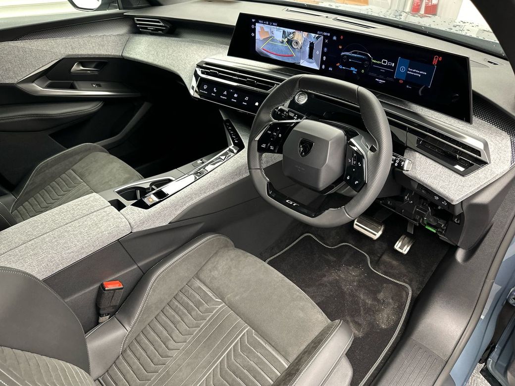 2025 Peugeot 5008