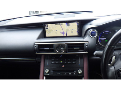 2018 Lexus IS 300h