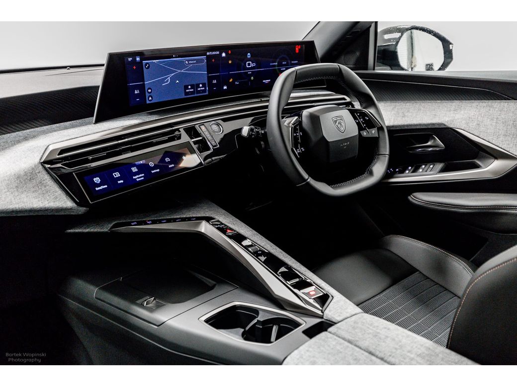 2025 Peugeot 5008