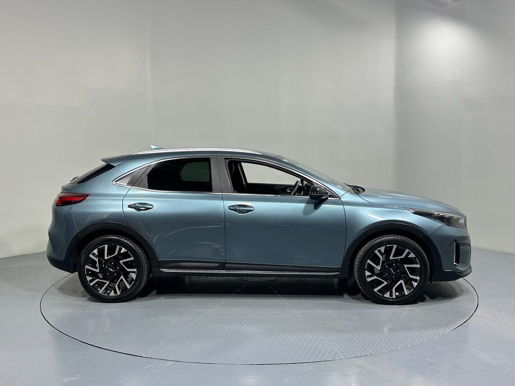 2023 Kia XCeed