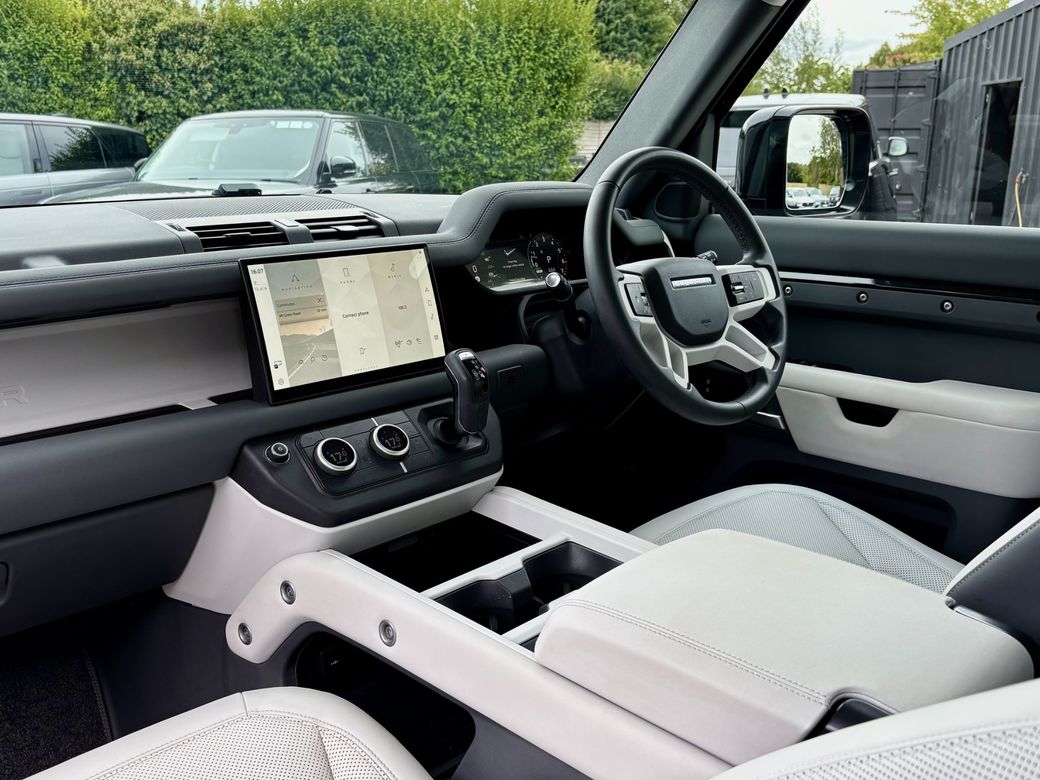2024 Land Rover Defender