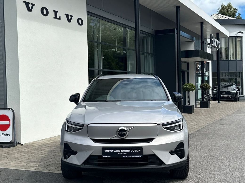 2026 Volvo XC40
