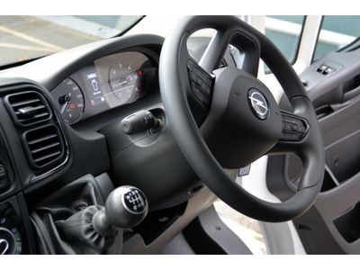 2025 Opel Movano