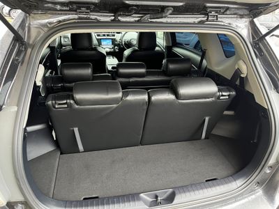 2018 Toyota Prius Alpha