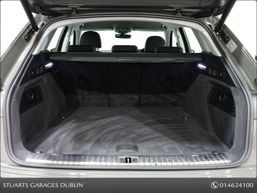 2023 Audi Q8 e-tron