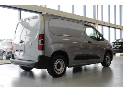 2023 Peugeot Partner