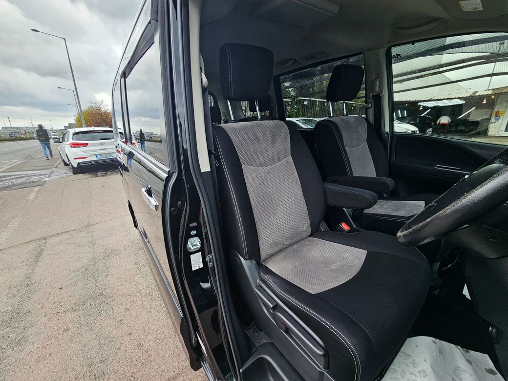 2014 Nissan Serena