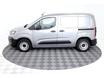 2025 Peugeot Partner