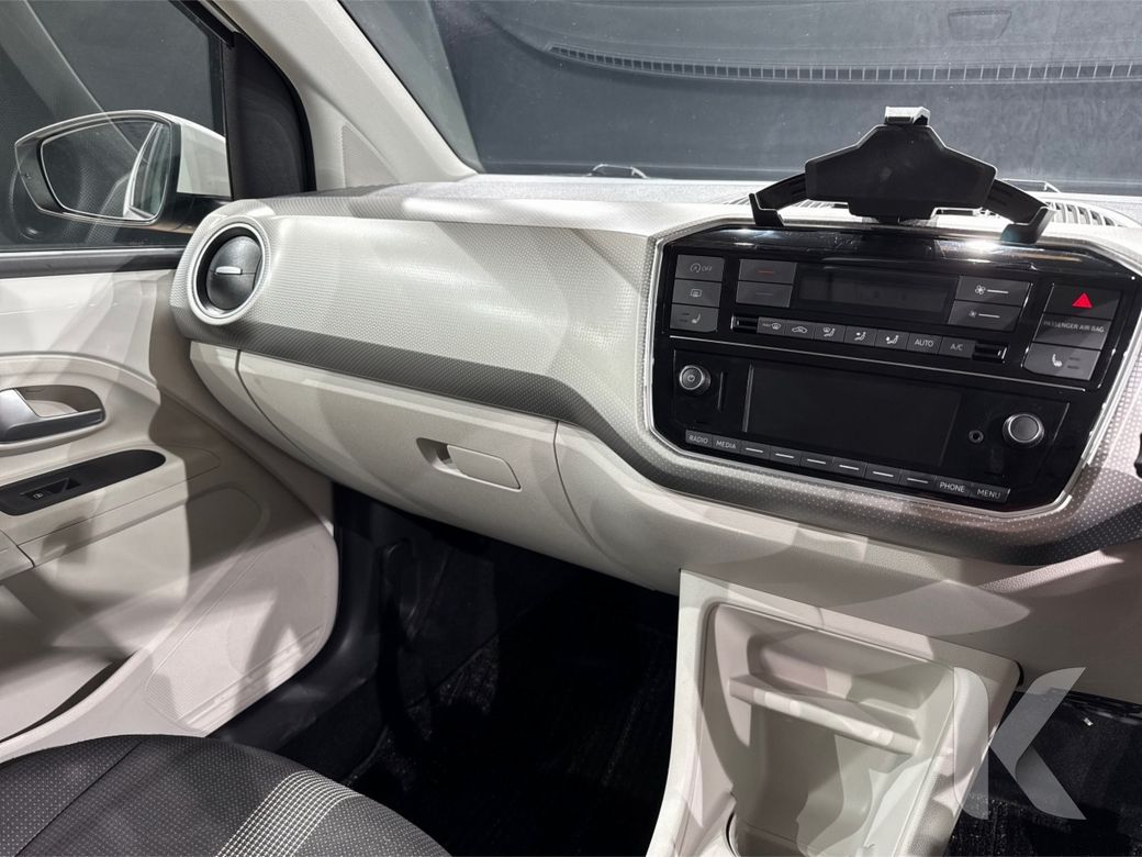 2019 Volkswagen up!