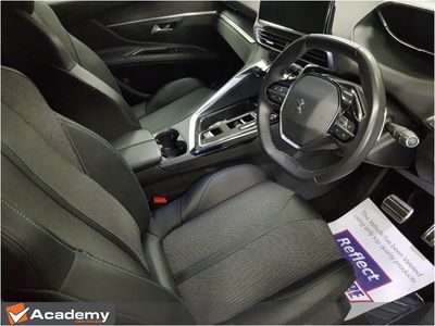 2024 Peugeot 5008