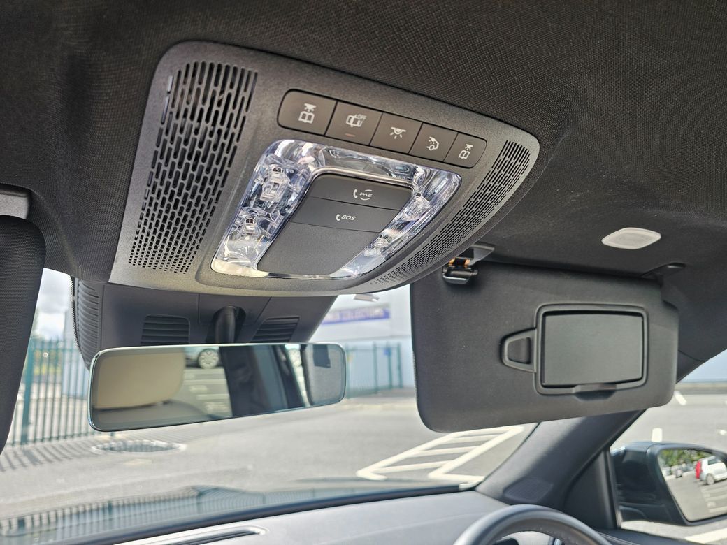 2025 Mercedes-Benz GLB Class
