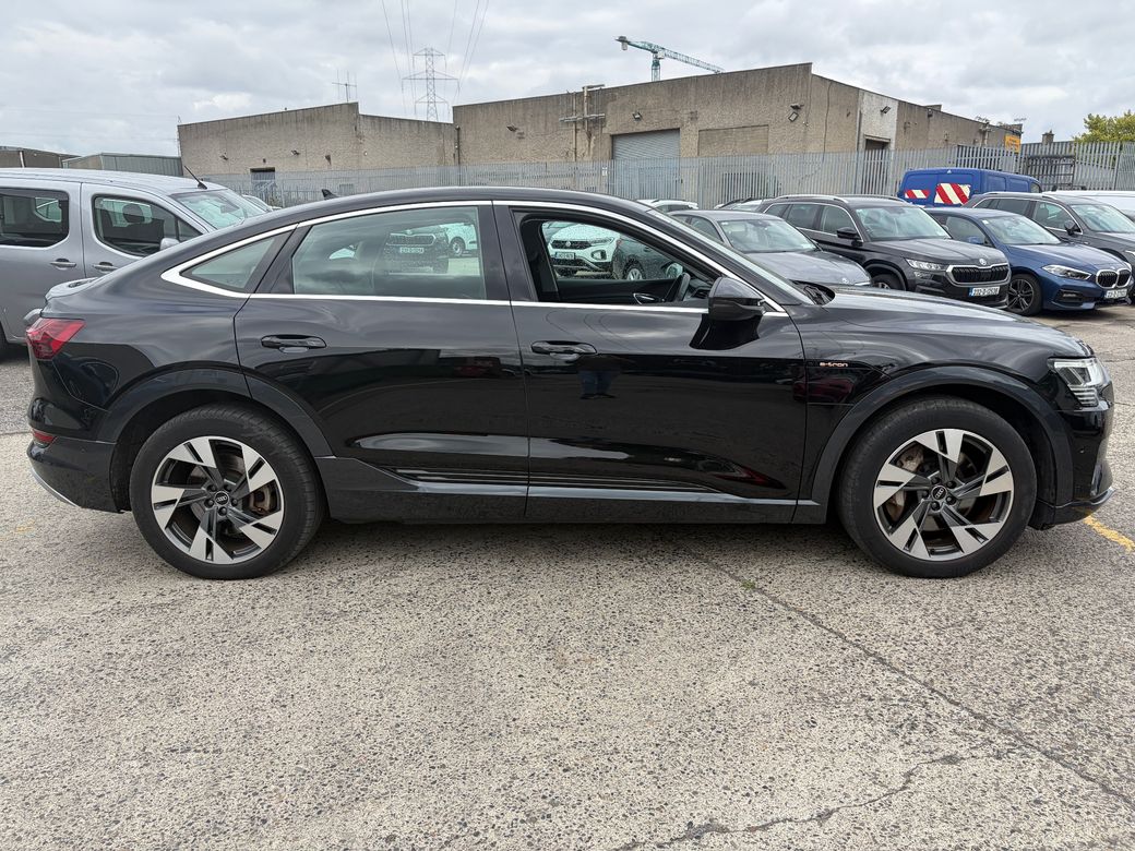 2022 Audi e-tron