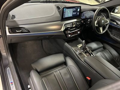 2022 BMW 5 Series