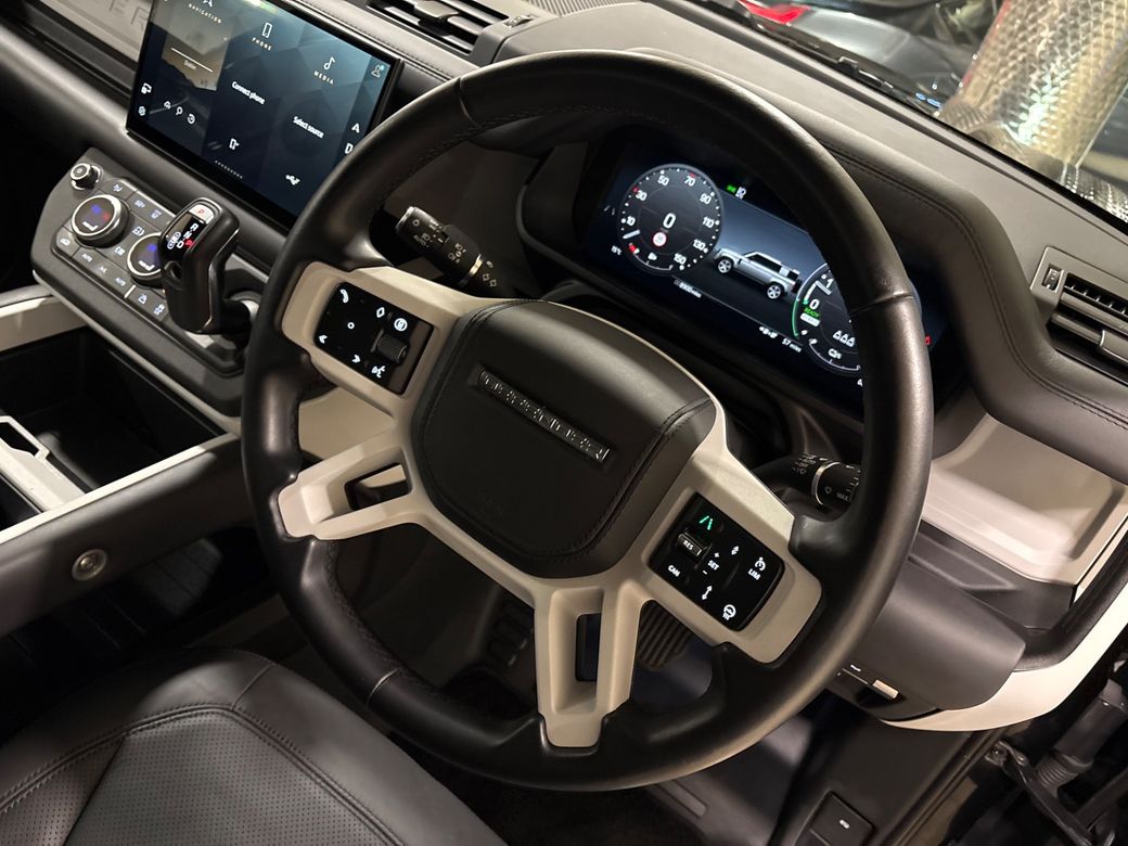 2025 Land Rover Defender
