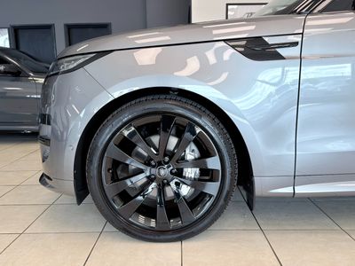 2025 Land Rover Range Rover Sport