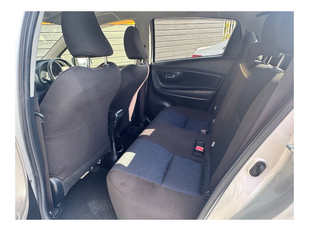 2016 Toyota Vitz