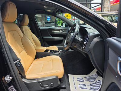 2021 Volvo XC40