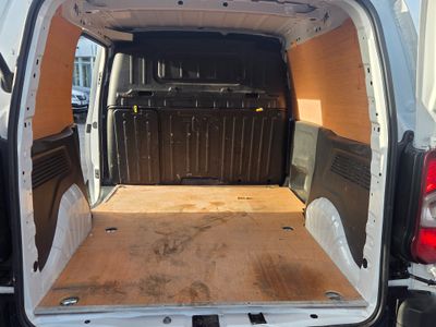 2023 Peugeot Partner