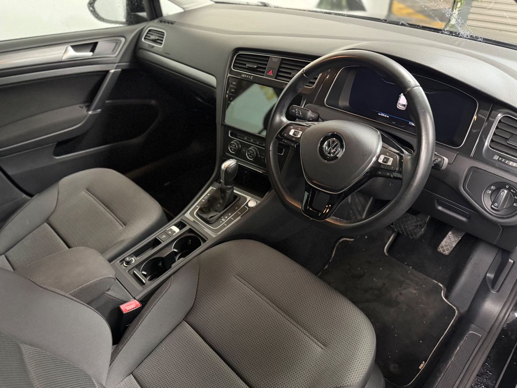 2018 Volkswagen Golf