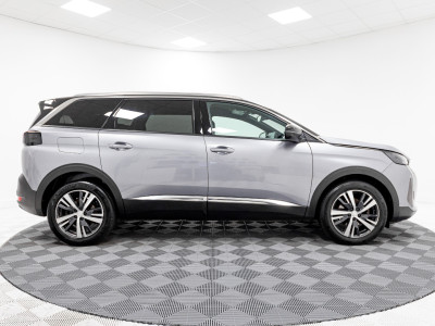 2024 Peugeot 5008