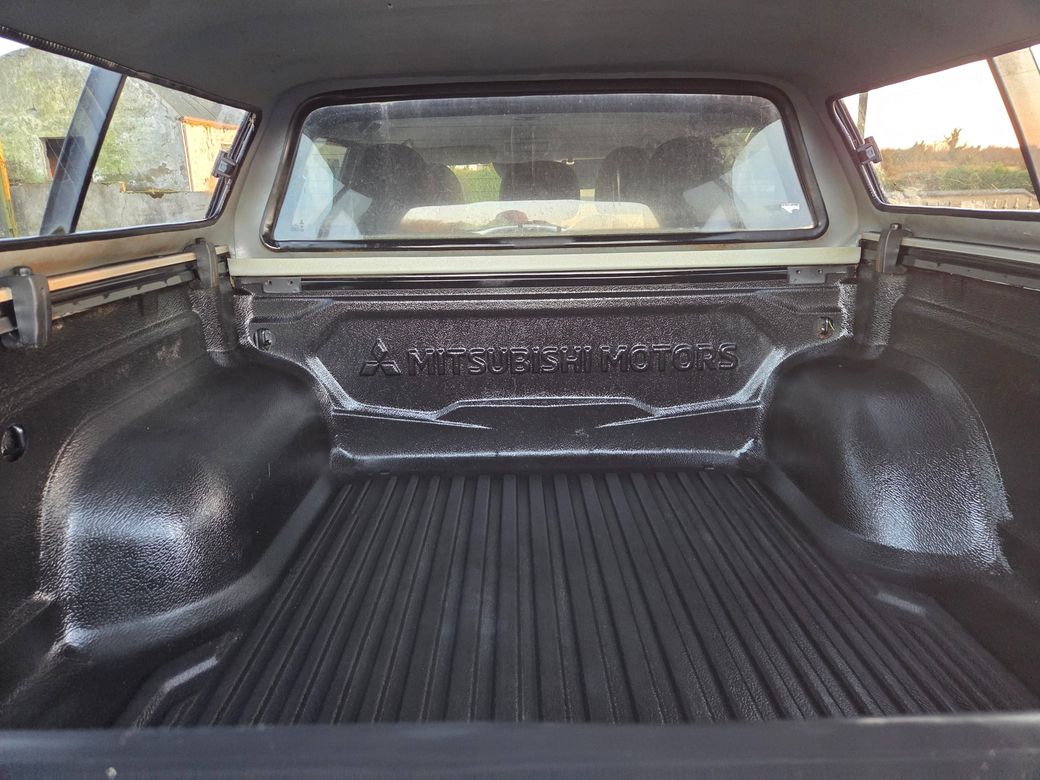 2020 Mitsubishi L200