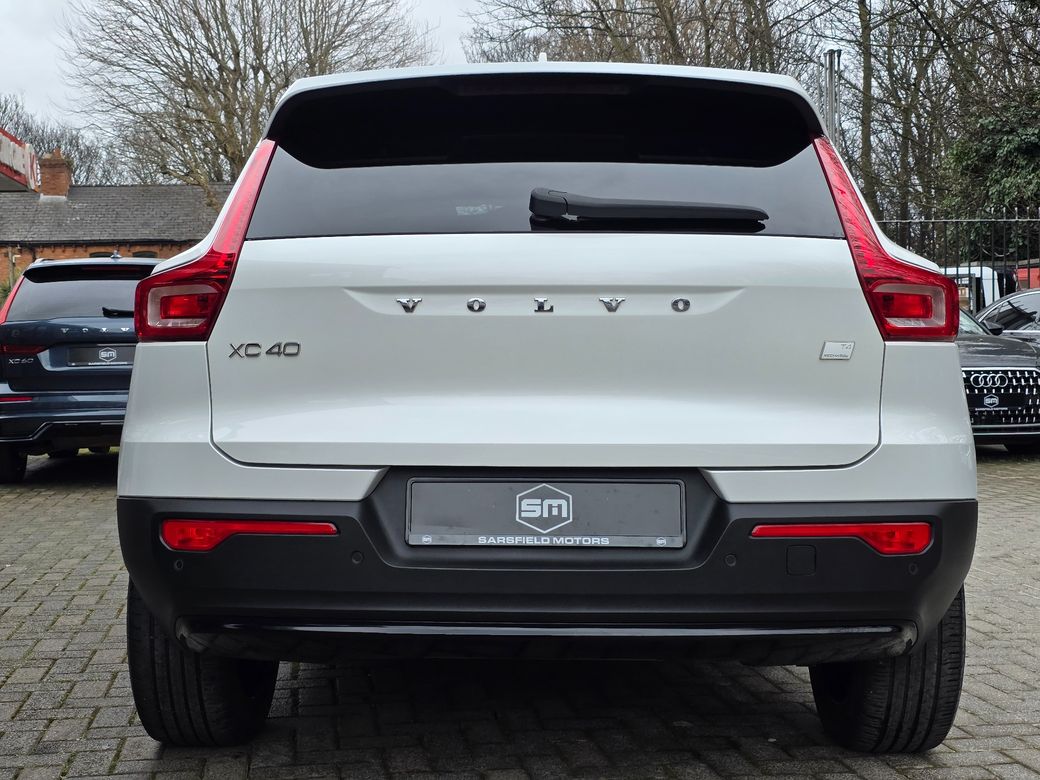 2022 Volvo XC40