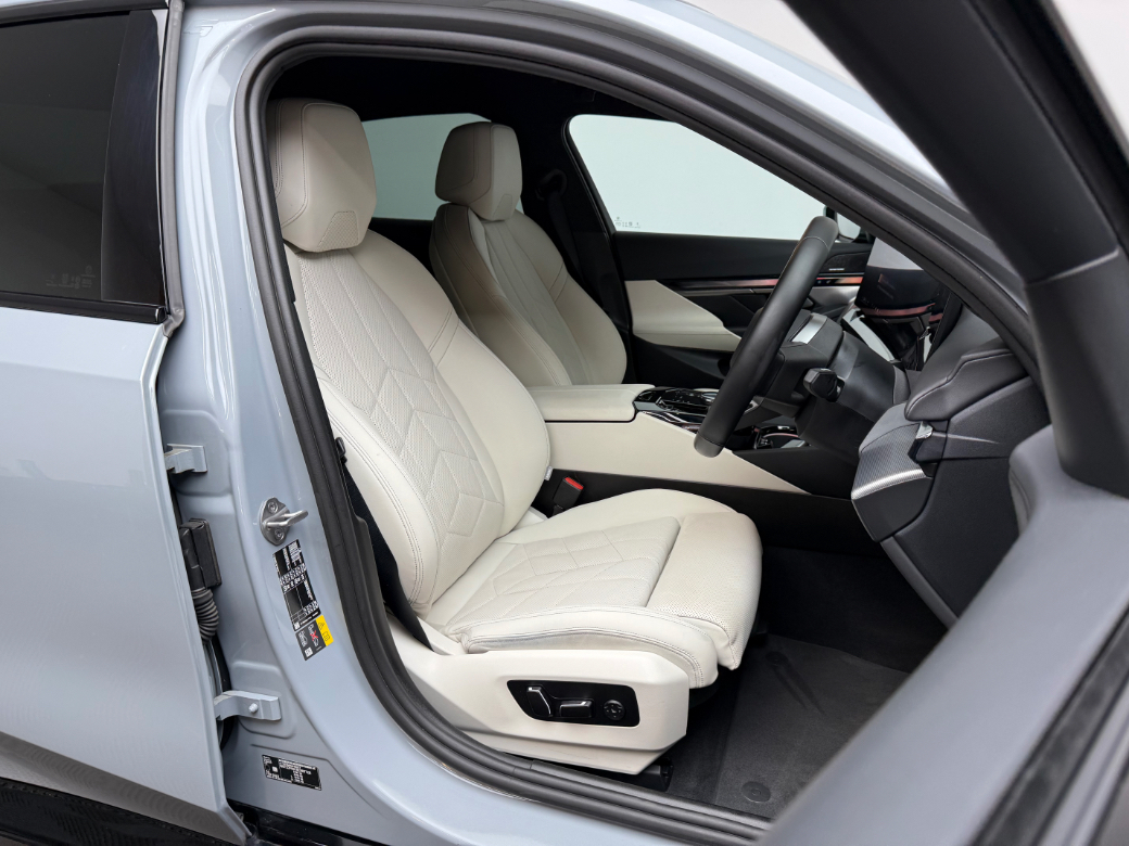 2024 BMW i5