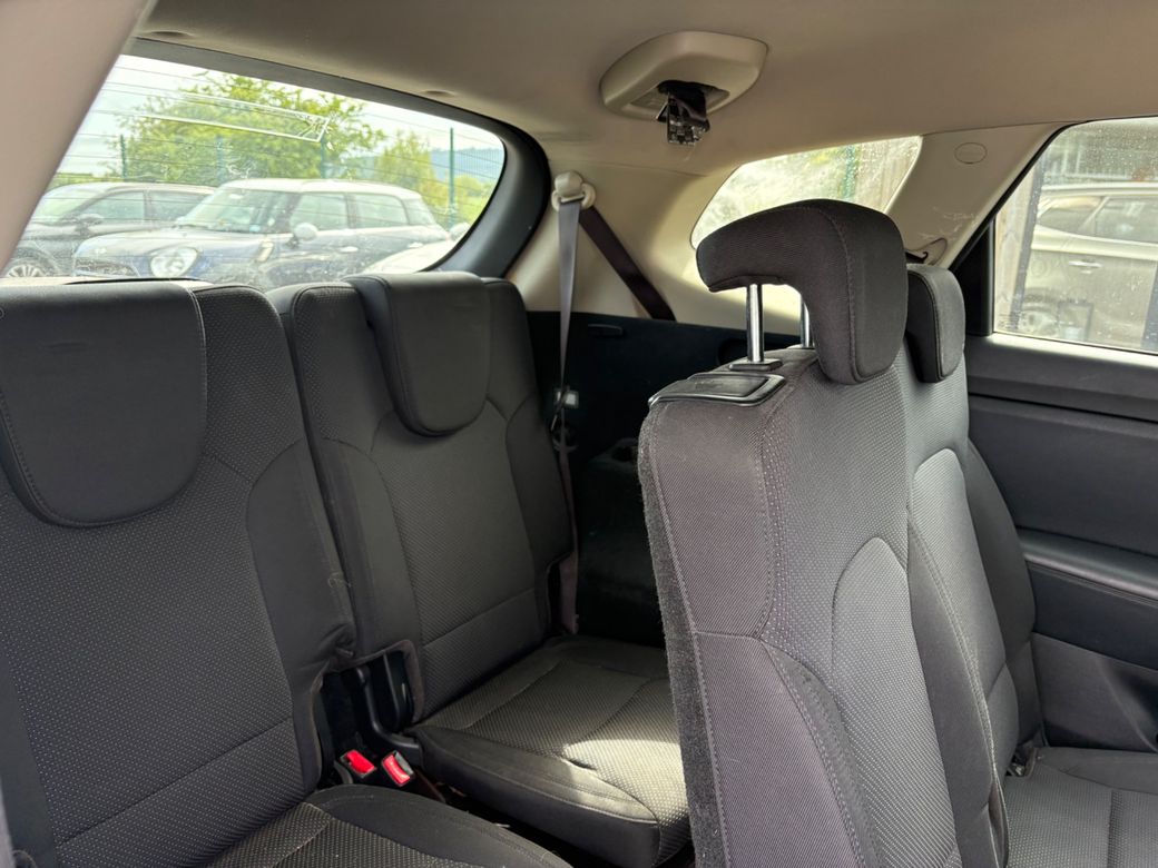 2016 Kia Carens