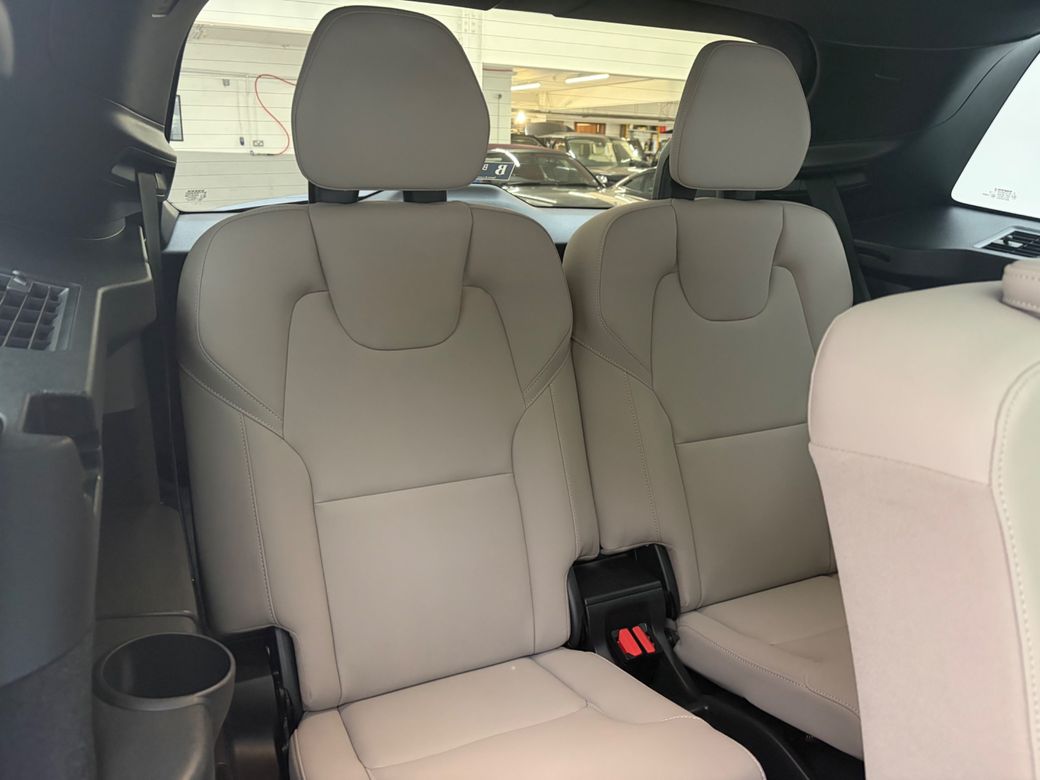 2025 Volvo XC90