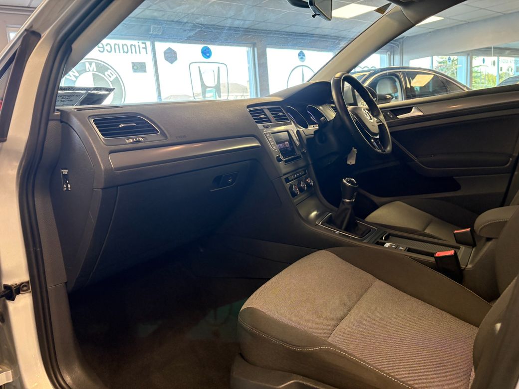 2016 Volkswagen Golf