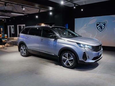 2023 Peugeot 5008
