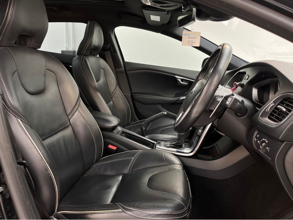2016 Volvo V40