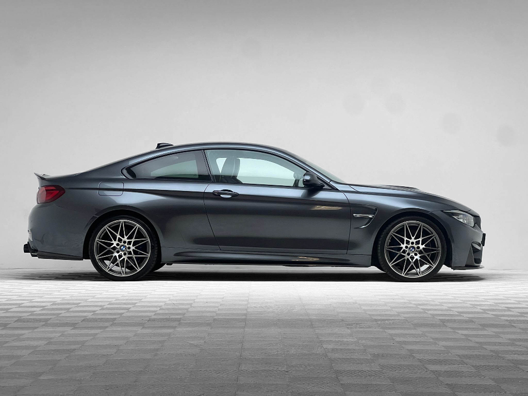 2019 BMW M4