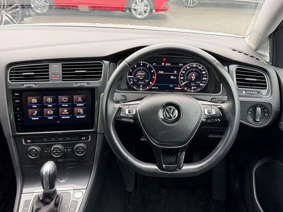 2018 Volkswagen Golf