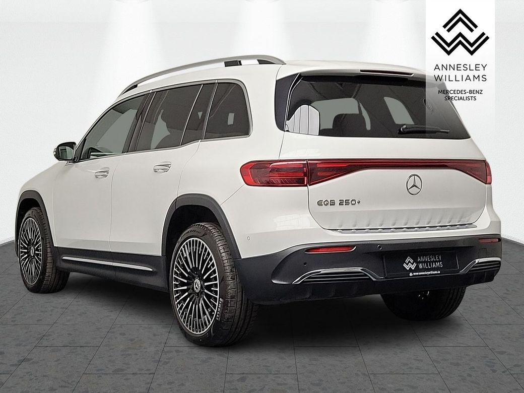 2025 Mercedes-Benz EQB