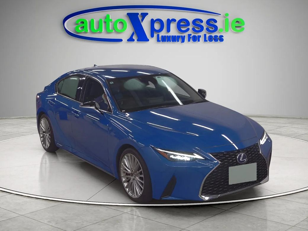2022 Lexus IS 300h