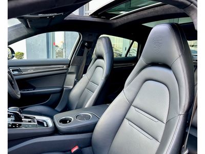 2022 Porsche Panamera