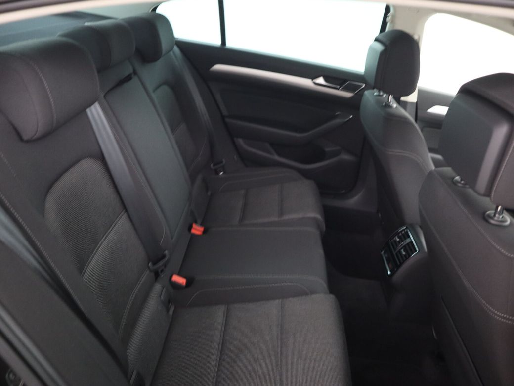 2019 Volkswagen Passat