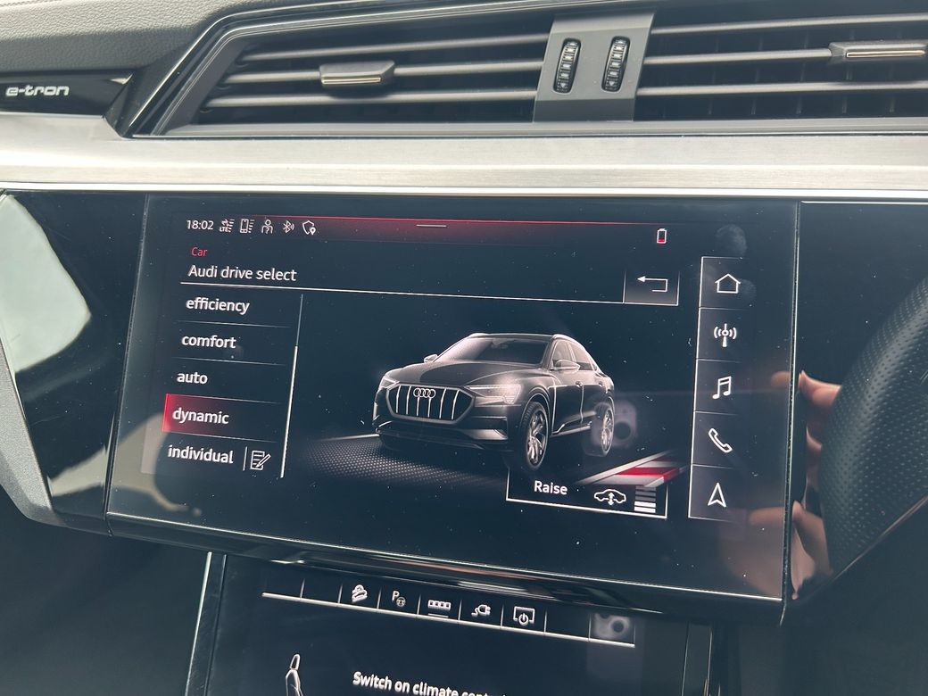 2022 Audi e-tron