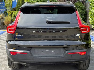 2022 Volvo XC40